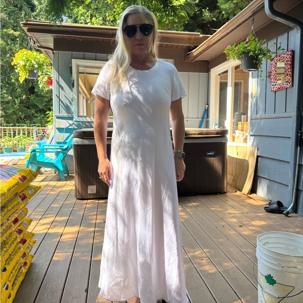 Elegant White Maxi Dress